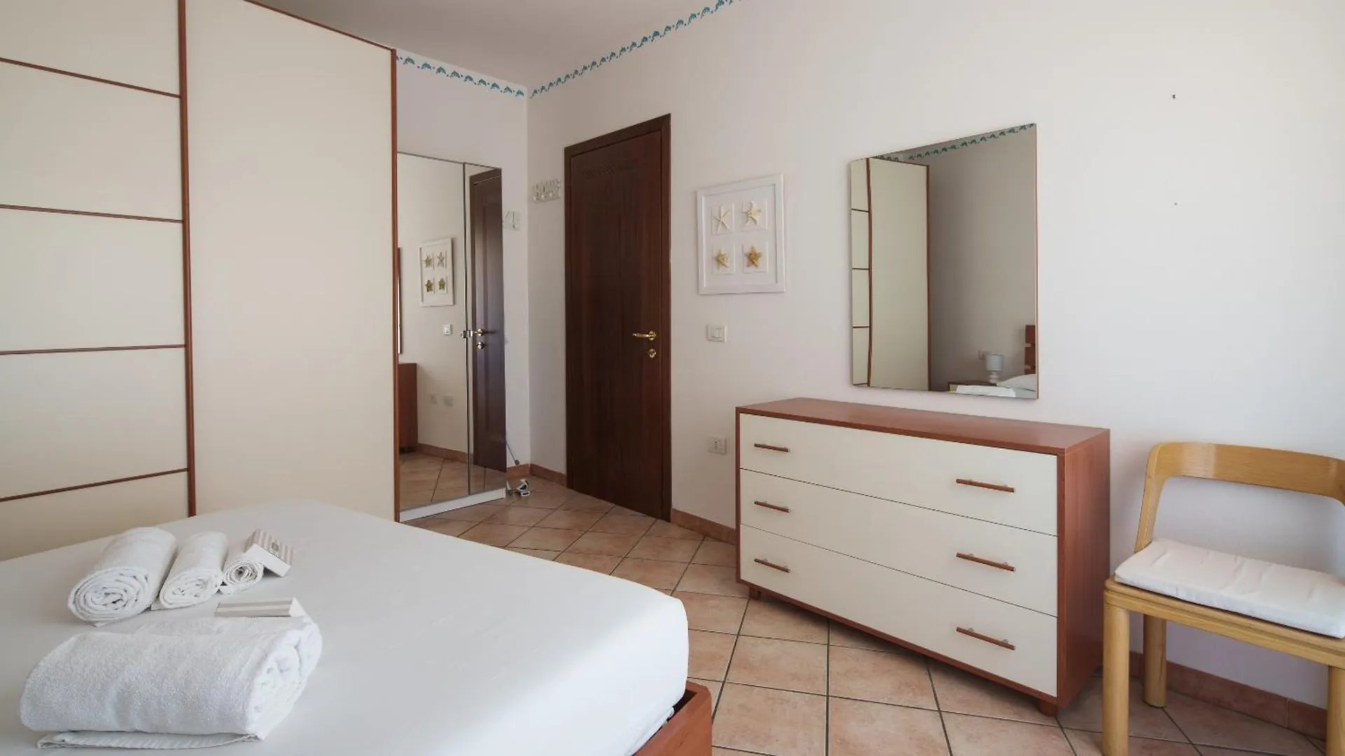Welcomely - Sunny House Olbia 0*,